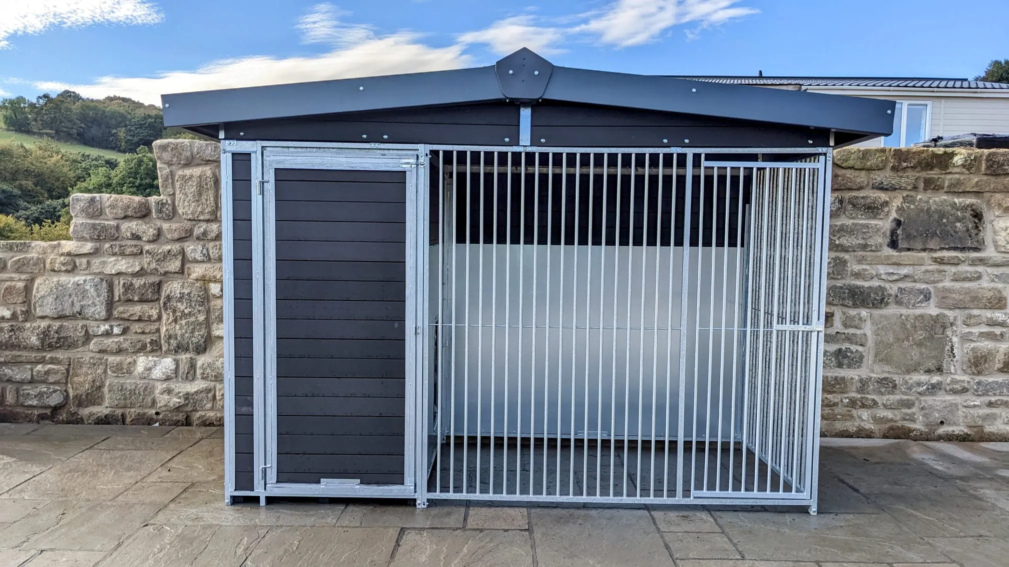 Benchmark Dog Kennel with Apex Roof - Single 10 x 4ft, Eco Thermal Range