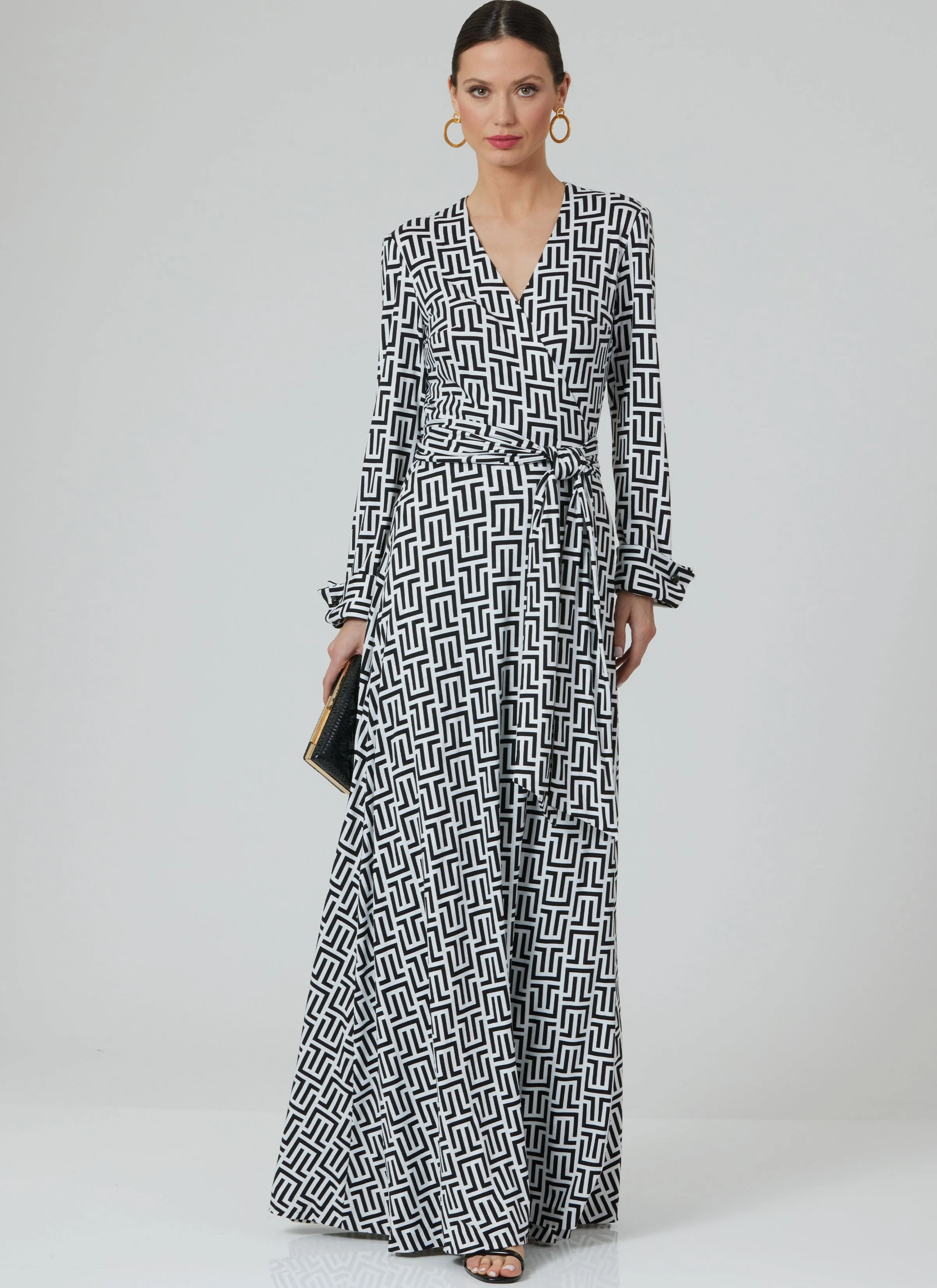 Pattern - Vogue - V2000 -  Misses’ DVF Wrap Dress by Diane von Furstenberg