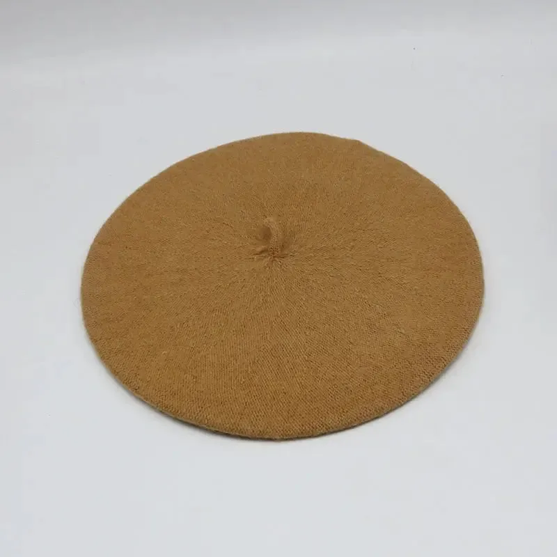 Warm Wool Beret – Soft Solid Winter Hat