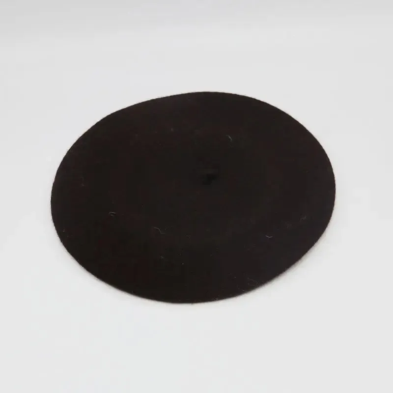 Warm Wool Beret – Soft Solid Winter Hat