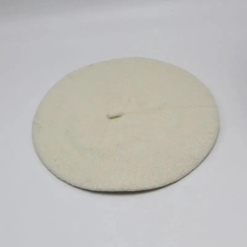 Warm Wool Beret – Soft Solid Winter Hat